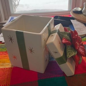 Ceramic Christmas cookie jar